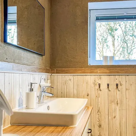 In With Kitchen Niebüll